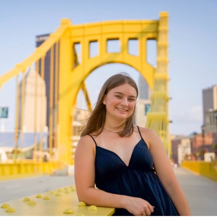 Sophie Aglietti's Internship fundraising profile page